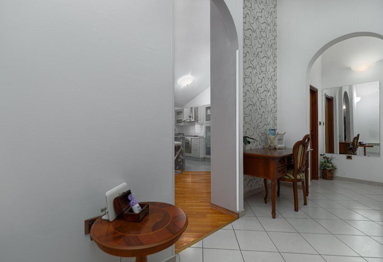 Apartamento Biba Lux Poreč Exterior foto