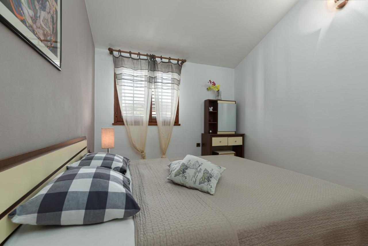 Apartamento Biba Lux Poreč Exterior foto